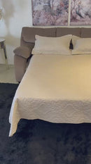 sofá cama com 3 lugares