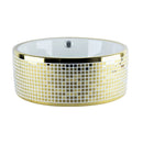 cuba de cerâmica branca com detalhes dourado