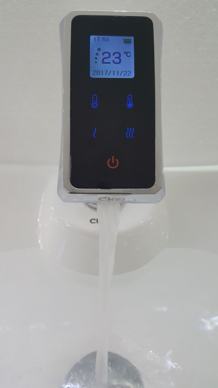misturador touchscreen para lavatório